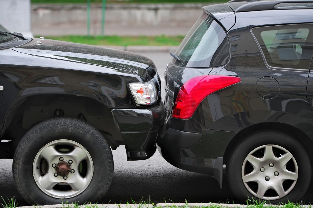 5 Ways a Minor Car Accident Can Cause Serious Damage 