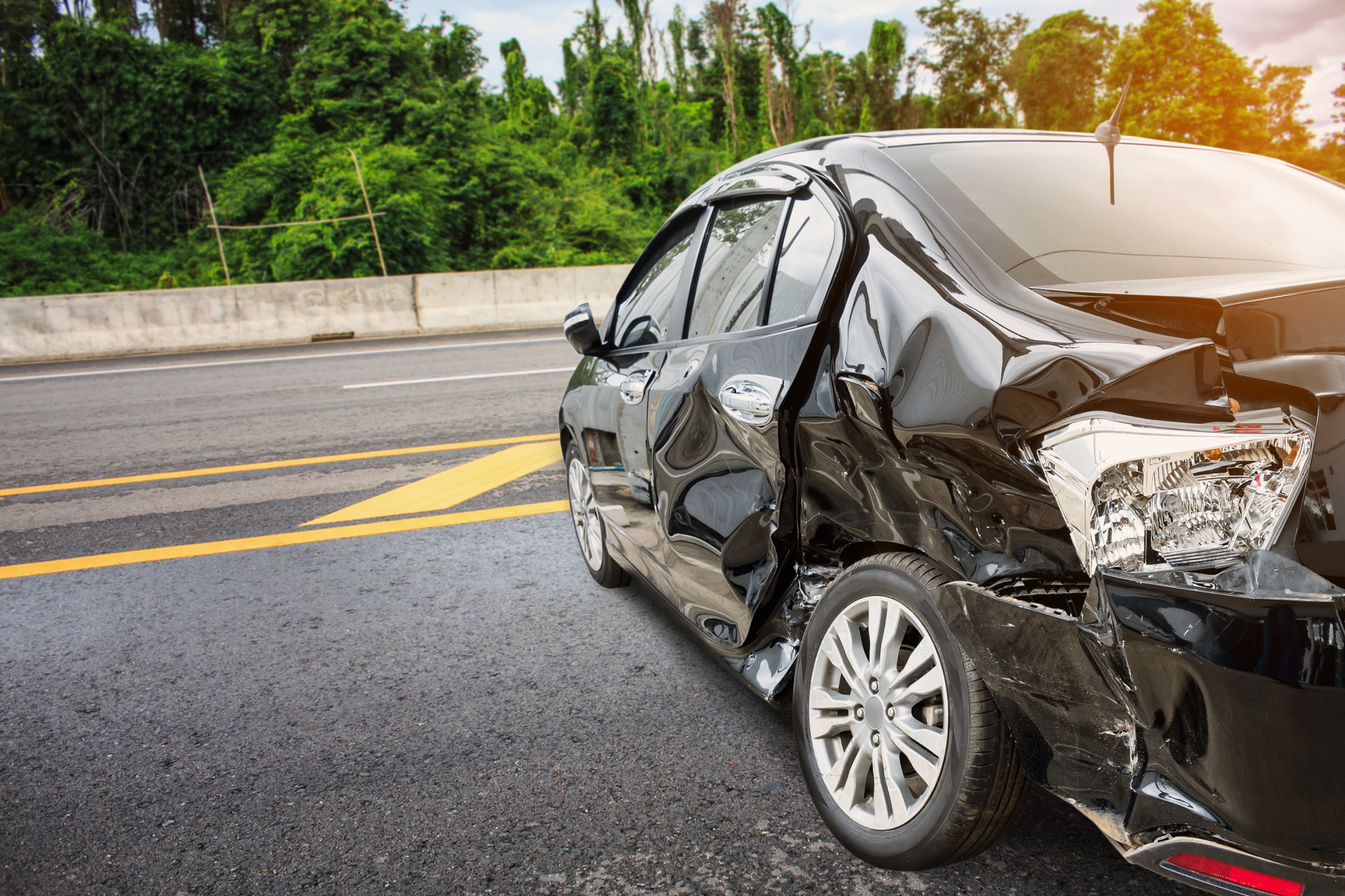 CAR CRASH definition and meaning